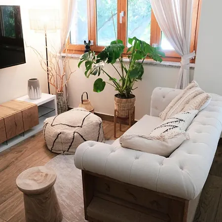 Yenne Apartment Cagliari